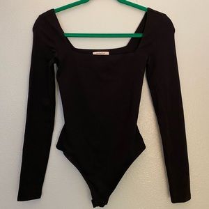 Aritzia Babaton Black Contour Squareneck Longsleeve Bodysuit Extra Small XS